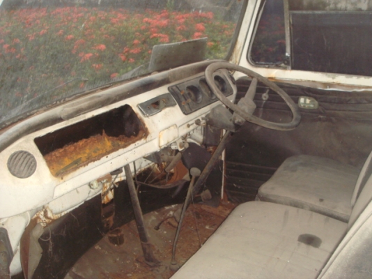 ขออนุญาตขายรถโฟล์คตู้แตงโม ปี 69 ราคา 70000 (No-Bookแต่ของครบมีผุ)