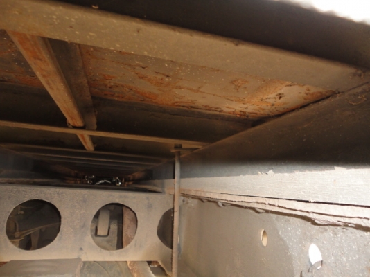 MITSUBISHI   FN517M  มีเล่มทะเบียนพร้อมโอนค่ะ