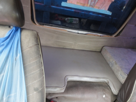 MITSUBISHI   FN517M  มีเล่มทะเบียนพร้อมโอนค่ะ