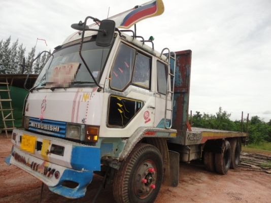 MITSUBISHI   FN517M  มีเล่มทะเบียนพร้อมโอนค่ะ