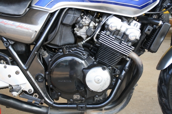 ขาย CB 400 ปี 2000 คาร์บูไฟฟ้า เทคนักศึกษา สรรพสามิตแท้ เครื่องดี แรงเวอร์69000 ขาย CB 400 ปี 2000 คาร์บูไฟฟ้า เทคนักศึกษา สรรพสามิตแท้ เครื่องดี แรงเวอร์69000