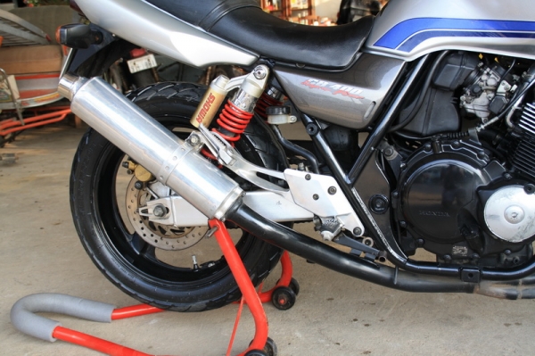 ขาย CB 400 ปี 2000 คาร์บูไฟฟ้า เทคนักศึกษา สรรพสามิตแท้ เครื่องดี แรงเวอร์69000 ขาย CB 400 ปี 2000 คาร์บูไฟฟ้า เทคนักศึกษา สรรพสามิตแท้ เครื่องดี แรงเวอร์69000