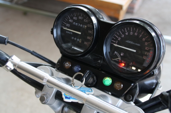 ขาย CB 400 ปี 2000 คาร์บูไฟฟ้า เทคนักศึกษา สรรพสามิตแท้ เครื่องดี แรงเวอร์69000 ขาย CB 400 ปี 2000 คาร์บูไฟฟ้า เทคนักศึกษา สรรพสามิตแท้ เครื่องดี แรงเวอร์69000