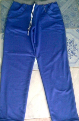 กางเกงขาสั้นตัวละ 80 บาท