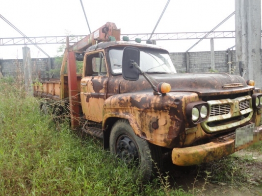 ISUZU หกล้อหัวยาวติดเครน มีเล่มทะเบียนค่ะ ISUZU หกล้อหัวยาวติดเครน มีเล่มทะเบียนค่ะ