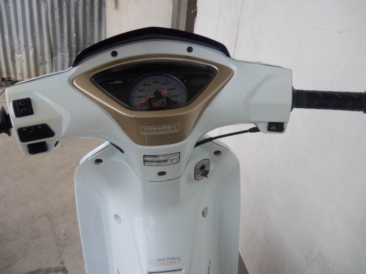 ขายฮอนด้าเวฟ 125i ปี2553 ราคาต่อลองได้คับ