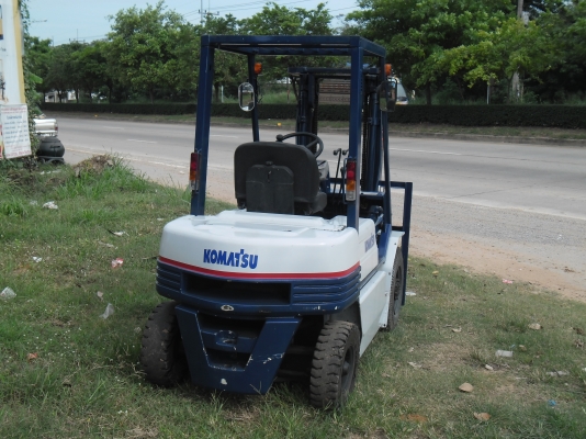 ขายด่วน รถยก KOMATSU FD20-11 เครื่องดีเซล SIUZU C240 เสาสูง 3 เมตร เกียร์คลัท ขายตามสภาพสวยๆ