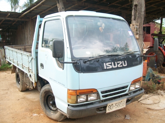 รถบรรทุก 4 ล้อ ISUZU มือสอง รถบรรทุก 4 ล้อ ISUZU มือสอง