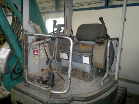 KOBELCO SK50UR-2 ปี 1996 SN:04552 รถนอกนำเข้าราคาไม่แพงครับ