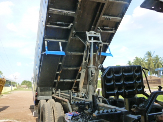 แสงฟ้าเต้นรถ///ขายHINO-227 สภาพสวย กระบะดั้มข้างมิเนียม ยางเต็ม