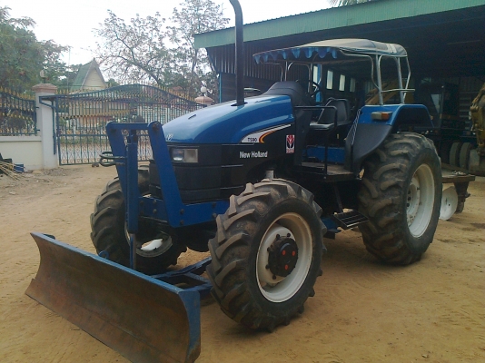 ขาย FORD TS90 กรองใหญ่ เกียร์ข้าง ปี 05 เอกสารเล่มทะเบียน