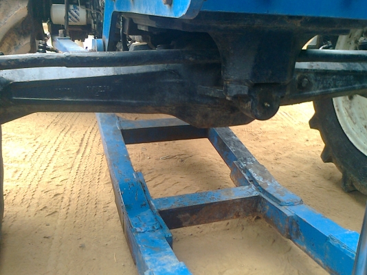 ขาย FORD TS90 กรองใหญ่ เกียร์ข้าง ปี 05 เอกสารเล่มทะเบียน