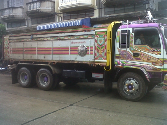 ขายรถ10ล้อดั๊มเครื่อง240แรงพร้อมใช้งาน