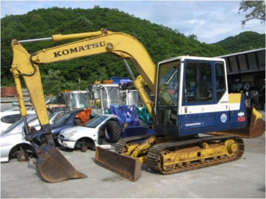 ขายด่วน รถขุด KOMATSU PC60-6   รถสวย  สภาพดีมาก ๆๆ นำเข้าเองจากญ๊่ปุ่น 100\%