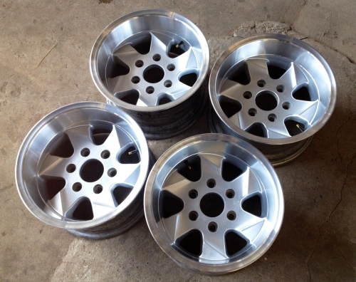>>>ขายล้อ JRD JAPAN ขอบ15x8.5 ใส่ 6/139.7 ลายใบพัด ออฟลึกๆ ครับ<<<