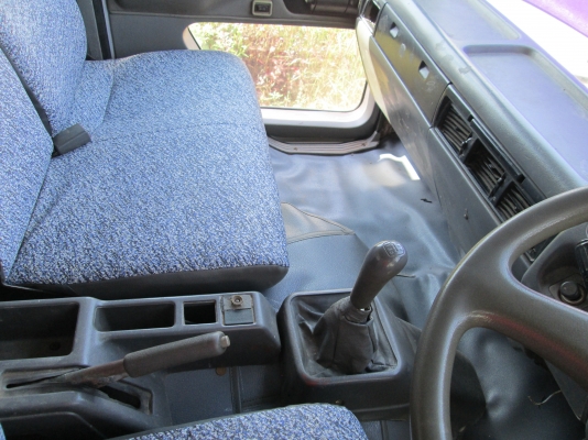 ขาย HINO , FC4J 140 ปี 44 ตู้แห้ง 3 บานยาว 5.5 ม.รถบ้านห้างแท้