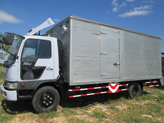ขาย HINO , FC4J 140 ปี 44 ตู้แห้ง 3 บานยาว 5.5 ม.รถบ้านห้างแท้