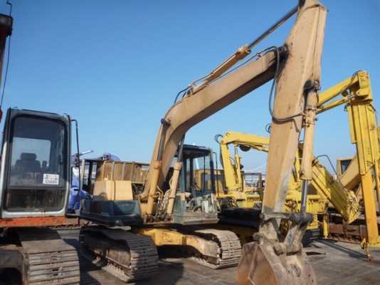 PC120-3-23735รถขุดKOMATSUตอนนี้รถจอดที่(CSนวนคร)ครับ