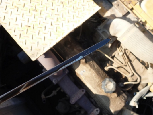 PC120-3-23735รถขุดKOMATSUตอนนี้รถจอดที่(CSนวนคร)ครับ