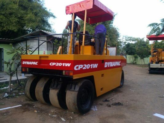 ขายด่วนรถบดล้อยาง7ล้อDYNAPAC CP201W ตรวจเช็คพร้อมใช้ เก่าญี่ปุ่น