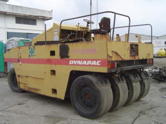 ขายด่วนรถบดล้อยาง7ล้อDYNAPAC CP201W ตรวจเช็คพร้อมใช้ เก่าญี่ปุ่น