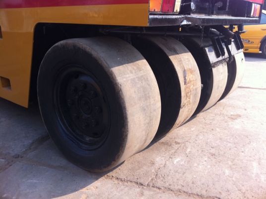 ขายด่วนรถบดล้อยาง7ล้อDYNAPAC CP201W ตรวจเช็คพร้อมใช้ เก่าญี่ปุ่น