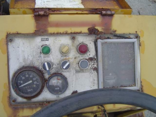 ขายด่วนรถบดล้อยาง7ล้อDYNAPAC CP201W ตรวจเช็คพร้อมใช้ เก่าญี่ปุ่น