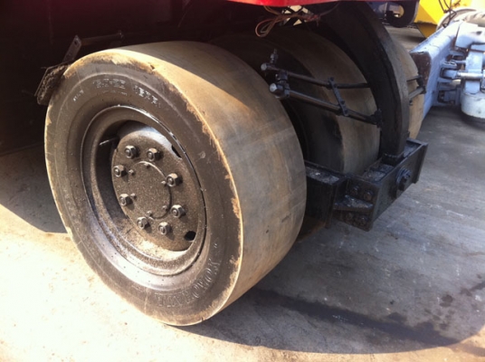 ขายด่วนรถบดล้อยาง7ล้อDYNAPAC CP201W ตรวจเช็คพร้อมใช้ เก่าญี่ปุ่น