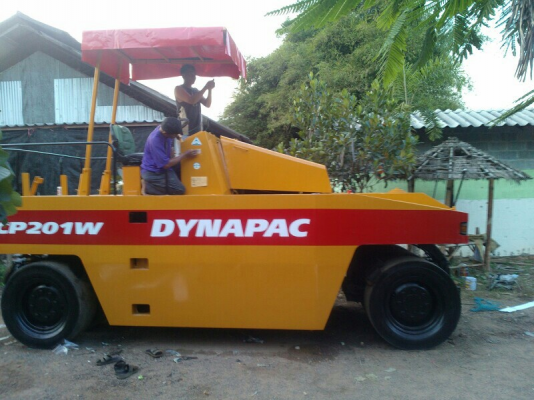 ขายด่วนรถบดล้อยาง7ล้อDYNAPAC CP201W ตรวจเช็คพร้อมใช้ เก่าญี่ปุ่น