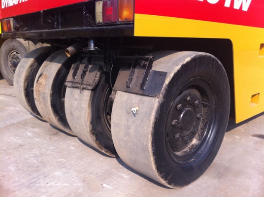 ขายด่วนรถบดล้อยาง7ล้อDYNAPAC CP201W ตรวจเช็คพร้อมใช้ เก่าญี่ปุ่น