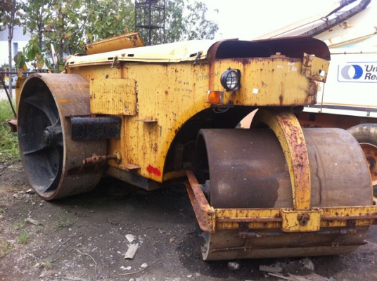 ขายด่วนรถบด3ล้อเหล็ก SAKAI KD120 ทำสี ตรวจเช็คพร้อมใช้ เก่าญี่ปุ่น