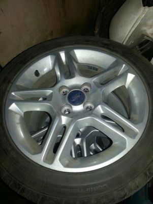 ขายแม็กฟอร์ดเฟียสต้าตัวTop ขอบ16เพิ่งถอด 8,500บาทลดได้นิดหน่อย 0871640465 หยง