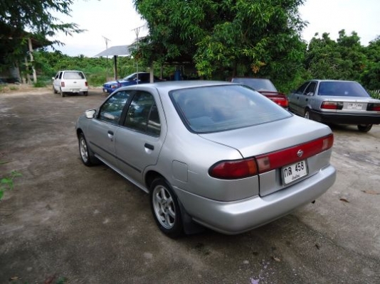 ขาย nissan saloon สีเทาสวยๆ ราคา 108,000 บาท พร้อมโอน +++++++++