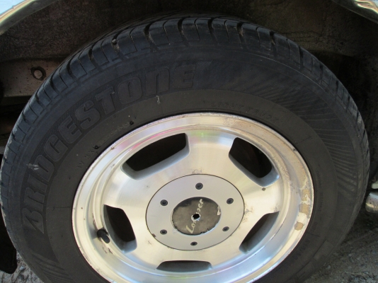 ขายรถตู้ TOYOTA ตาเพชร 5L ใช้น้อยรถบ้านเจ้าของขายเองเดิมทุกอย่างครับ