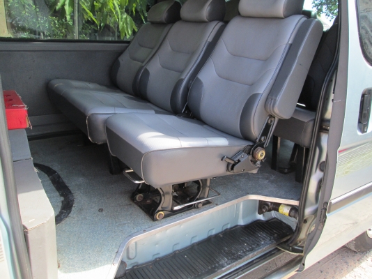 ขายรถตู้ TOYOTA ตาเพชร 5L ใช้น้อยรถบ้านเจ้าของขายเองเดิมทุกอย่างครับ