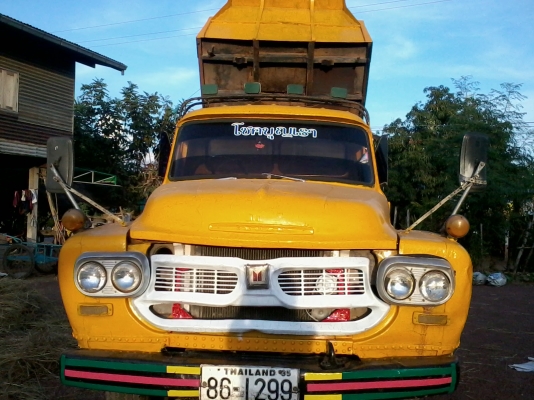 ขายรถดั้มหัวยาว ISUZU เครื่อง HINO เฟืองท้าย FUSO  คัสซีสวย ราคาต่อรองได้