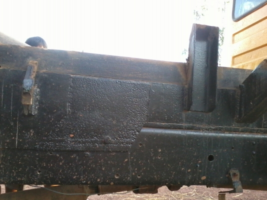 ขายรถดั้มหัวยาว ISUZU เครื่อง HINO เฟืองท้าย FUSO  คัสซีสวย ราคาต่อรองได้