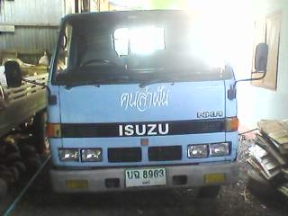 ขาย ISUZU NKR 88 แรง 4ล้อ ยกหัวได้ สวย พร้อมใช้งาน ไม่ติดเวลา กำลังทำสีใหม่ทั้งคัน