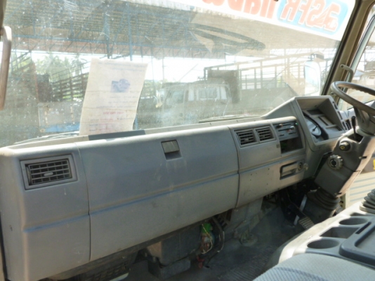 แสงฟ้าเต้นรถ/////จำหน่ายรถ6ล้อHINO-KM545วางหัวFCนอก พวงมาลัยเพาเวอร์ ยางใหม่6เส้น ยาว5.50.ม