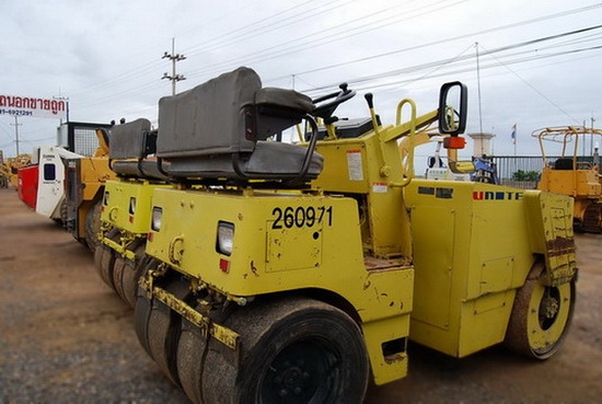 รถบด TW350-1753Hr โทร.0927826142,034886118 www.patanamachine.com