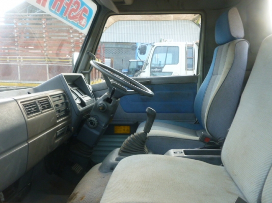 แสงฟ้าเต้นรถ/////จำหน่ายรถ6ล้อHINO-KM545วางหัวFCนอก พวงมาลัยเพาเวอร์ ยางใหม่6เส้น ยาว5.50.ม