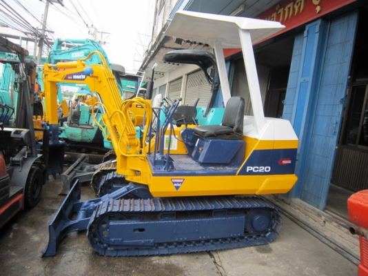 ขาย รถขุดเล็ก KOMATSU รุ่น PC20-3- แทร็กเหล็ก มือสองญี่ปุ่น
