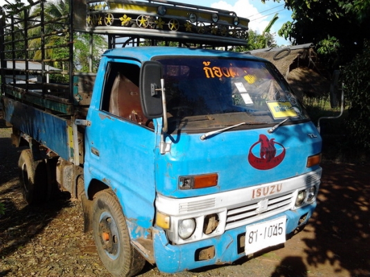 ISUZU TL 85 แรง หกล้อช่วงสั้น เอกสารเล่มทะเบียนครบ เครื่องดี หัวมีผุบ้างภายใยงอยู่ครบ กระบะคอกเหล็กยาว 3.20 เมตร ช่วงล่างคัชซีไม่ผุ ยางสภาพดี 60\% ราคาต่อรองได้ครับ ISUZU TL 85 แรง หกล้อช่วงสั้น เอกสารเล่มทะเบียนครบ เครื่องดี หัวมีผุบ้างภายใยงอยู่ครบ กระบะคอกเหล็กยาว 3.20 เมตร ช่วงล่างคัชซีไม่ผุ ยางสภาพดี 60\% ราคาต่อรองได้ครับ