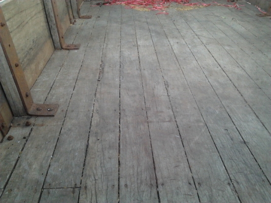 ISUZU TL 85 แรง หกล้อช่วงสั้น เอกสารเล่มทะเบียนครบ เครื่องดี หัวมีผุบ้างภายใยงอยู่ครบ กระบะคอกเหล็กยาว 3.20 เมตร ช่วงล่างคัชซีไม่ผุ ยางสภาพดี 60\% ราคาต่อรองได้ครับ ISUZU TL 85 แรง หกล้อช่วงสั้น เอกสารเล่มทะเบียนครบ เครื่องดี หัวมีผุบ้างภายใยงอยู่ครบ กระบะคอกเหล็กยาว 3.20 เมตร ช่วงล่างคัชซีไม่ผุ ยางสภาพดี 60\% ราคาต่อรองได้ครับ