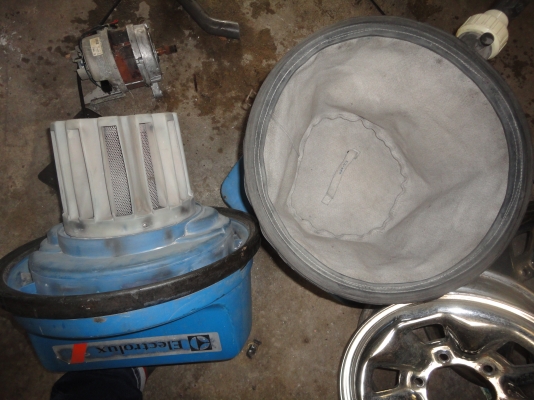 เครื่องดูดฝุ่นอีเล็กโทลักขนาดใหญ่1800บาท