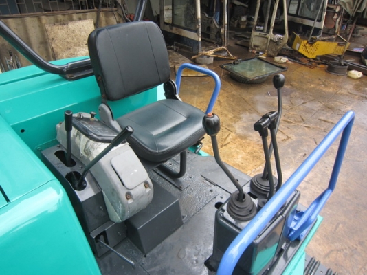 ขาย รถขุดเล็ก KOMATSU รุ่น PC20-7- แทร็กเหล็ก มือสองญี่ปุ่น