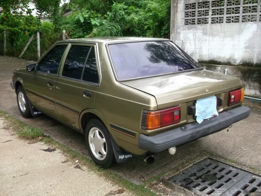 ขาย-นิสสันซันนี่ B11 เครื่อง 1300 ขาย-นิสสันซันนี่ B11 เครื่อง 1300