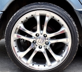 .ขาย block S แท้ๆๆมาขาย ขอบ 18 ครับ ใครสนใจสอบถามใด้เลยนะคับ ขาย 49500