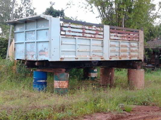 ขายกระบะรถบรรทุก  10  ล้อดั้ม