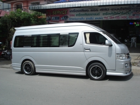 ขายดาวน์รถตู้ Commuter แต่ง VIP ทั้งคัน ขายดาวน์รถตู้ Commuter แต่ง VIP ทั้งคัน